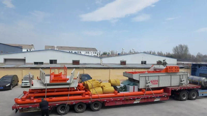 Phinda Umyalelo ovela kuMbindi Asia! I-Jinqi Gold Mining Screen Unit ithunyelwe ngenqanawa